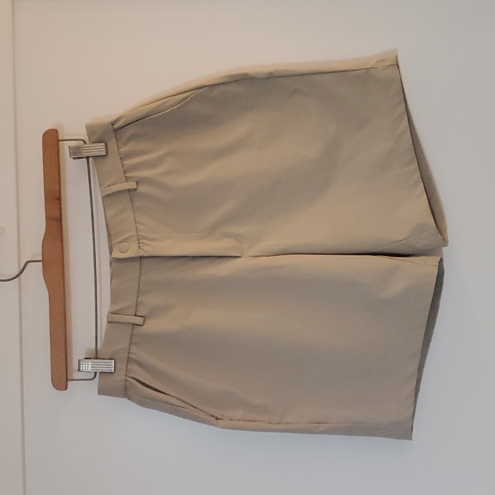 Bearbottom 7inch inseam stretch shorts NWOT